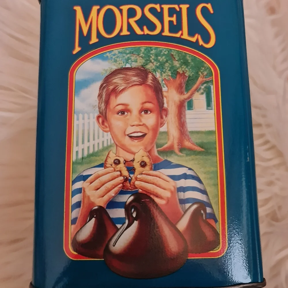 Nestle Toll House Limited Edition Cookie Tin